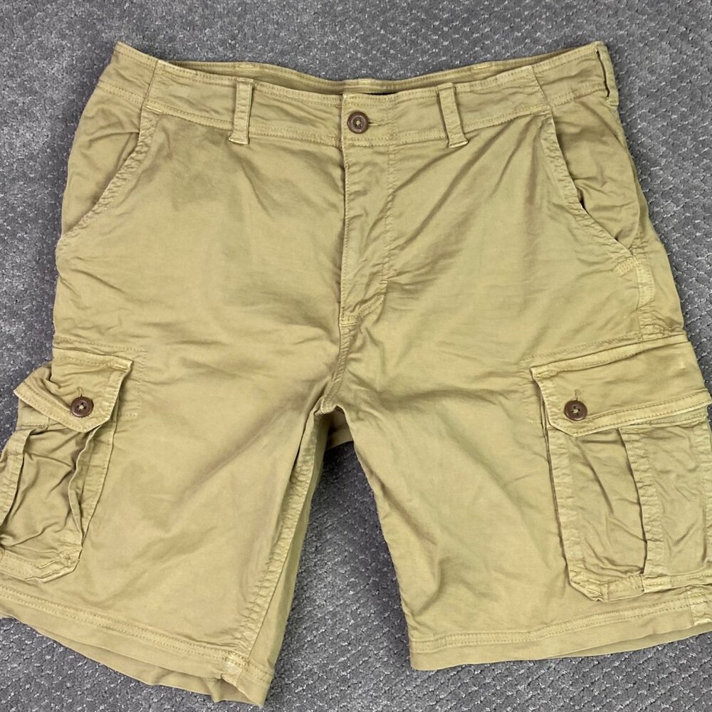 American Eagle Outfitters Classic Cargo Shorts Men's 38 Khaki Tan Heavyweight